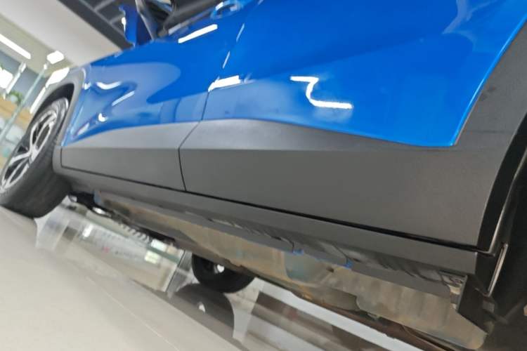 Used Chevrolet Seeker 2022 1.5T CVT RS Honeycomb Edition Left Side Sill