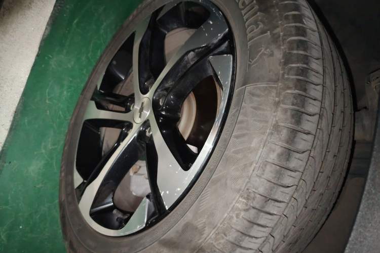 Used Chevrolet Seeker 2022 1.5T CVT RS Honeycomb Edition Right Front Wheel Hub