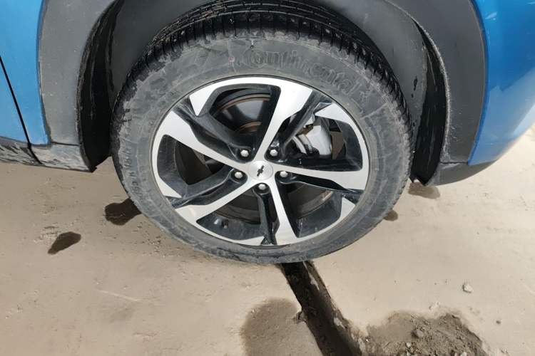 Used Chevrolet Seeker 2022 1.5T CVT RS Honeycomb Edition Right Front Wheel Hub