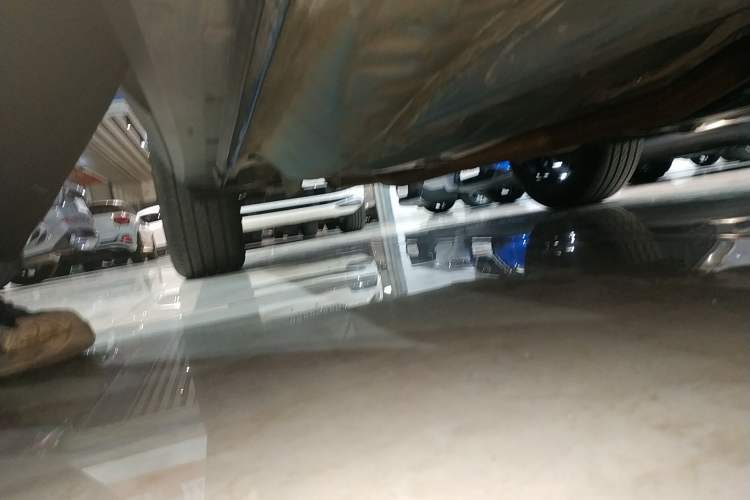 Used Chevrolet Seeker 2022 1.5T CVT RS Honeycomb Edition Right Side Sill