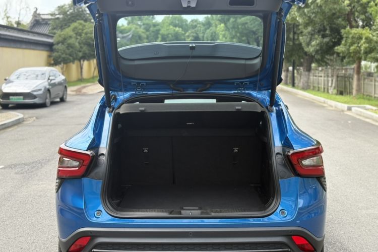 Used Chevrolet Seeker 2022 1.5T CVT RS Honeycomb Edition Trunk