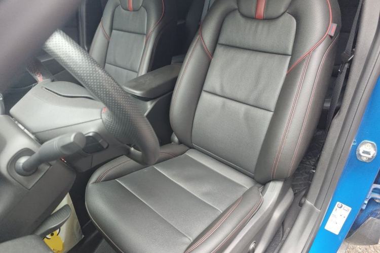 Used Chevrolet Seeker 2022 1.5T CVT RS Honeycomb Edition Left Front Seat