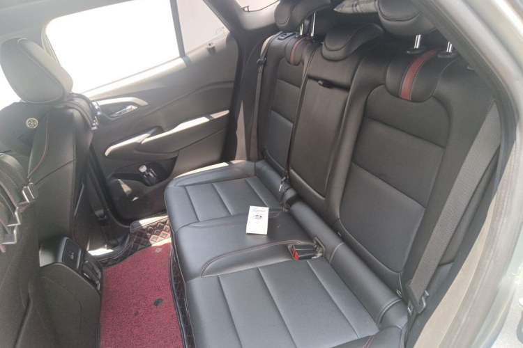 Used Chevrolet Seeker 2022 1.5T CVT RS Bee Wave Edition Left Rear Seat