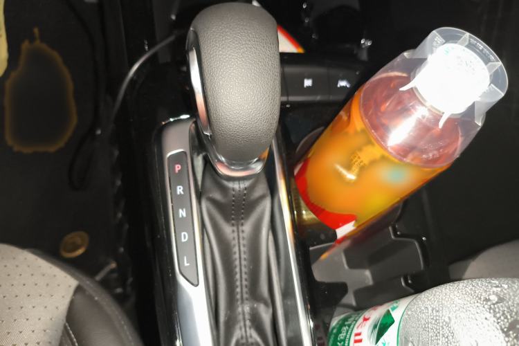Used Chevrolet Seeker 2022 1.5T CVT Trendy Smart Edition Gear Lever