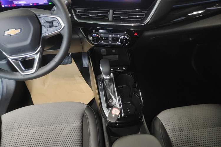 Used Chevrolet Seeker 2022 1.5T CVT Trendy Smart Edition Gear Lever