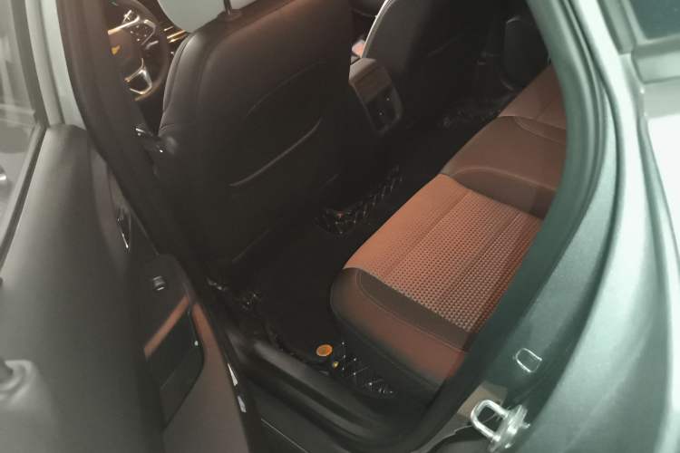 Used Chevrolet Seeker 2022 1.5T CVT Trendy Smart Edition Interior 4