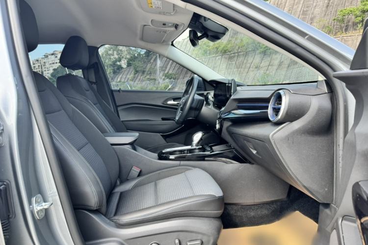 Used Chevrolet Seeker 2022 1.5T CVT Trendy Smart Edition Interior 7