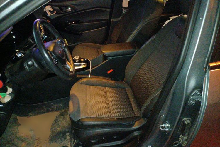 Used Chevrolet Seeker 2022 1.5T CVT Trendy Edition Left Front Seat