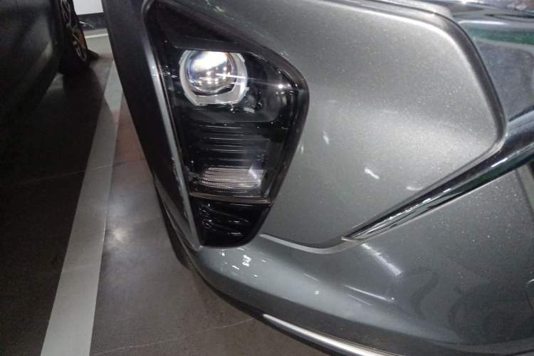 Used Chevrolet Seeker 2022 1.5T CVT Trendy Smart Edition Right Front Headlight