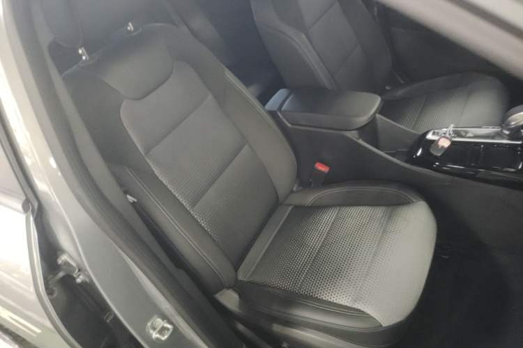 Used Chevrolet Seeker 2022 1.5T CVT Trendy Smart Edition Right Front Seat