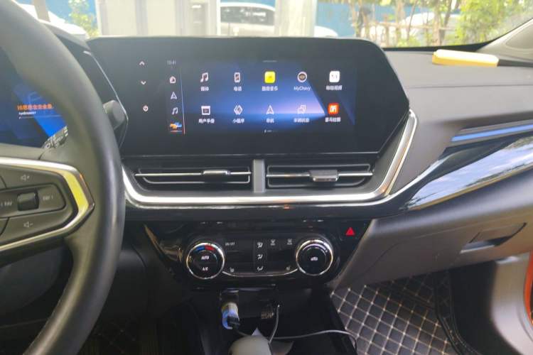 Used Chevrolet Seeker 2022 1.5T CVT Trendy Smart Edition Audio And AC Panel