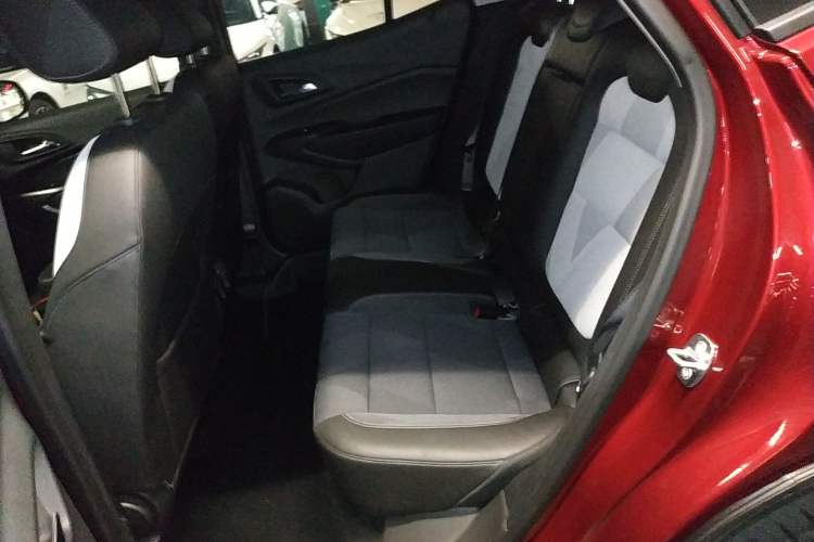 Used Chevrolet Seeker 2022 1.5T CVT Trend-Setting Edition Left Rear Seat