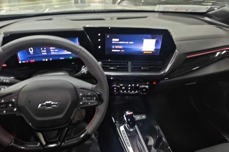 Used Chevrolet Seeker 2022 1.5T CVT RS Bee Wave Edition Center Console