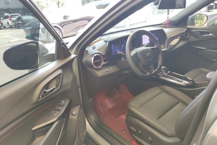 Used Chevrolet Seeker 2022 1.5T CVT RS Bee Wave Edition Driver Seat