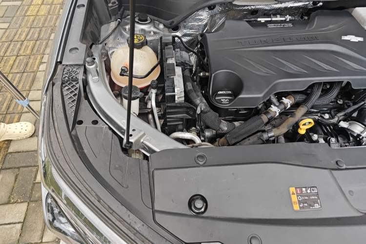 Used Chevrolet Seeker 2022 1.5T CVT RS Bee Wave Edition Engine Bay Right