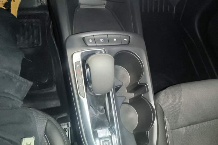 Used Chevrolet Seeker 2022 1.5T CVT Trend-Setting Edition Gear Lever