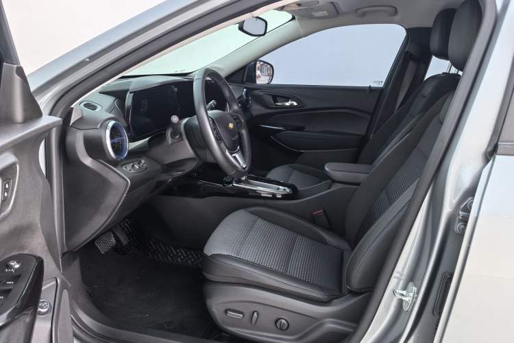 Used Chevrolet Seeker 2022 1.5T CVT Trendy Smart Edition Interior 2