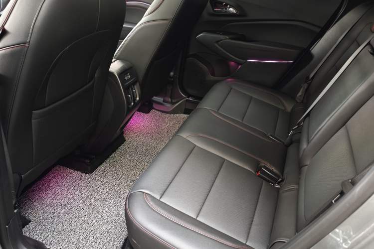 Used Chevrolet Seeker 2022 1.5T CVT RS Bee Wave Edition Interior 3
