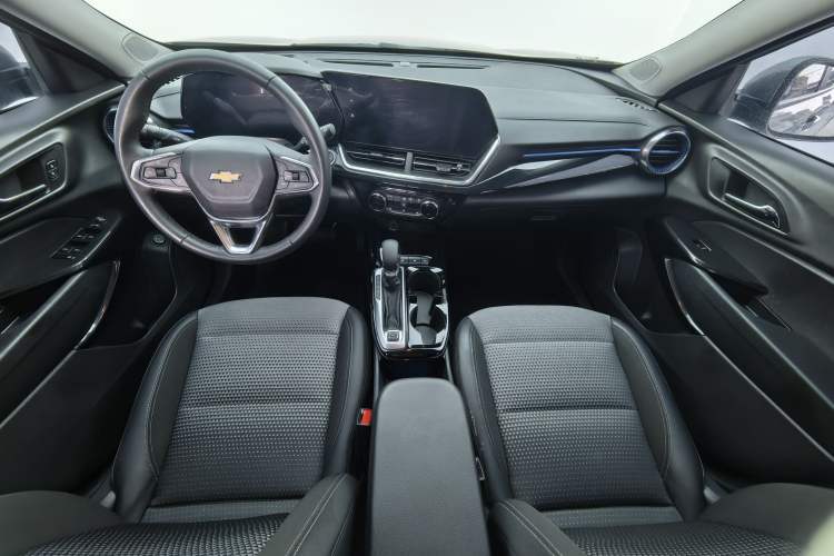 Used Chevrolet Seeker 2022 1.5T CVT Trendy Smart Edition Interior 4