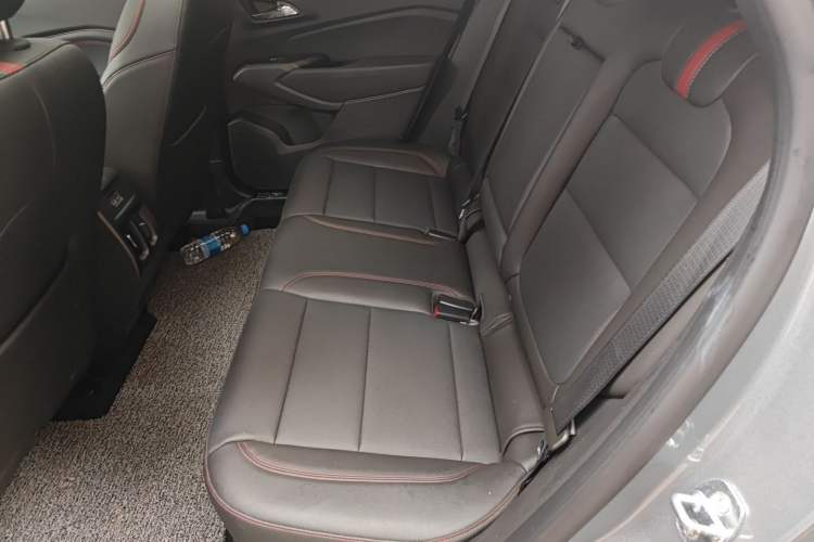 Used Chevrolet Seeker 2022 1.5T CVT RS Bee Wave Edition Left Rear Seat