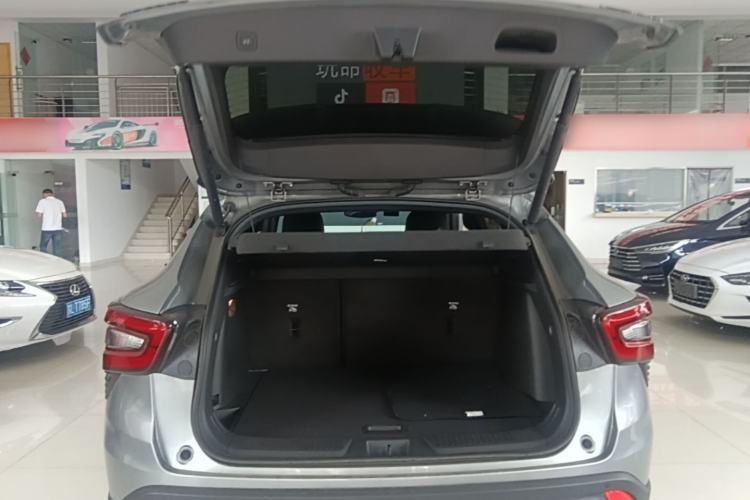 Used Chevrolet Seeker 2022 1.5T CVT RS Bee Wave Edition Trunk