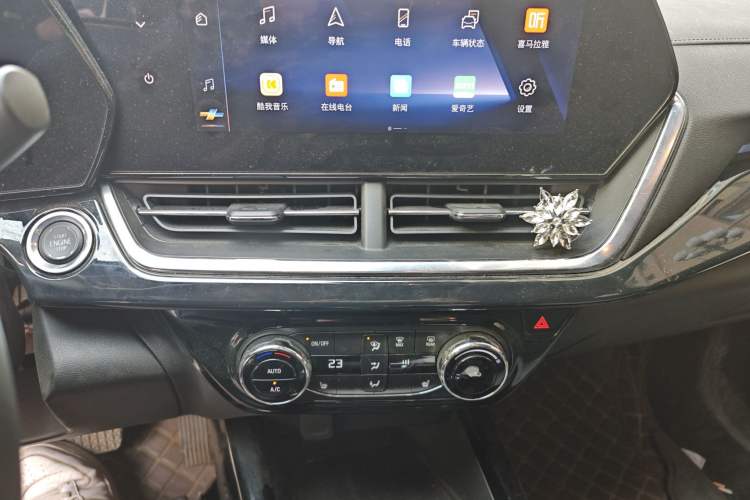 Used Chevrolet Seeker 2022 1.5T CVT Trendy Smart Edition Audio And AC Panel