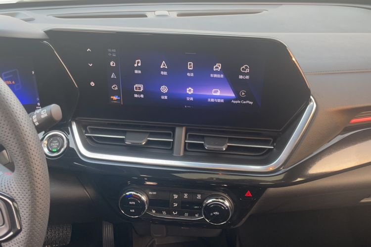 Used Chevrolet Seeker 2022 1.5T CVT RS Bee Wave Edition Audio And AC Panel