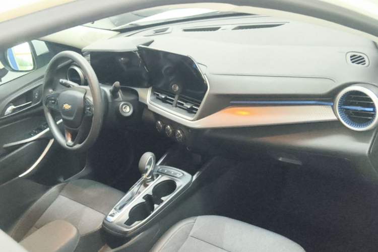 Used Chevrolet Seeker 2022 1.5T CVT Trend-Setting Edition Center Console