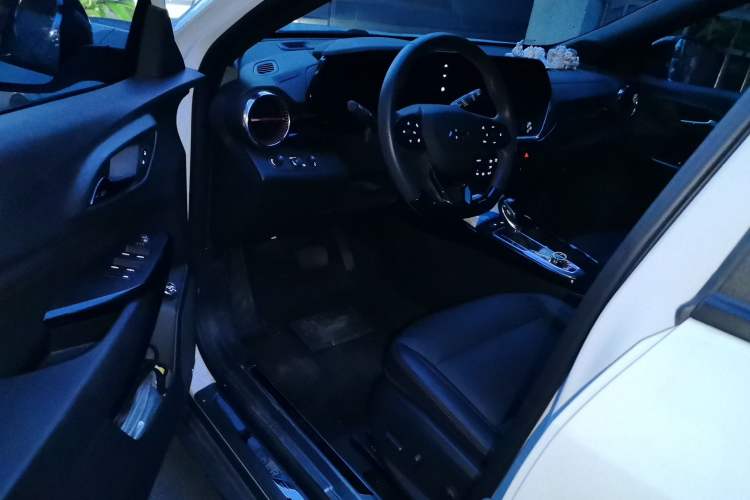 Used Chevrolet Seeker 2022 1.5T CVT RS Honeycomb Edition Driver Seat