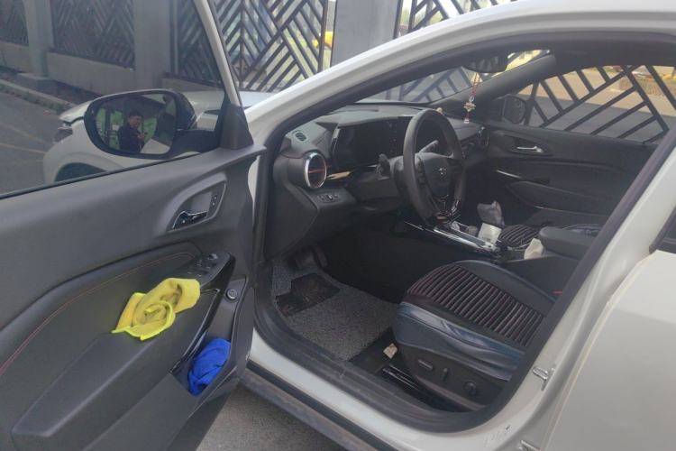 Used Chevrolet Seeker 2022 1.5T CVT RS Honeycomb Edition Driver Seat