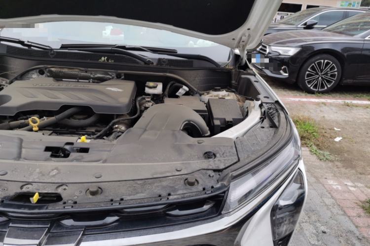 Used Chevrolet Seeker 2022 1.5T CVT RS Honeycomb Edition Engine Bay Left
