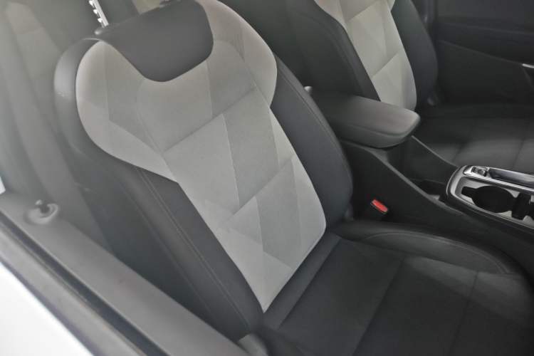 Used Chevrolet Seeker 2022 1.5T CVT Trend-Setting Edition Right Front Seat
