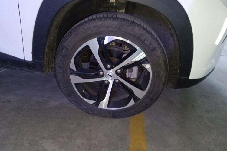 Used Chevrolet Seeker 2022 1.5T CVT RS Bee Wave Edition Right Front Wheel Hub