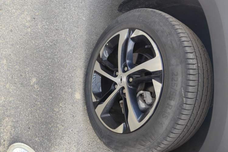 Used Chevrolet Seeker 2022 1.5T CVT RS Honeycomb Edition Right Front Wheel Hub