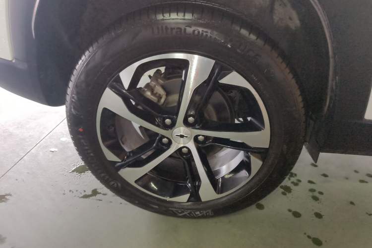 Used Chevrolet Seeker 2022 1.5T CVT RS Bee Wave Edition Right Rear Wheel Hub