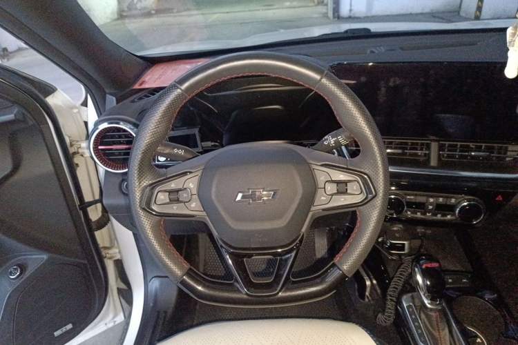 Used Chevrolet Seeker 2022 1.5T CVT RS Bee Wave Edition Steering Wheel