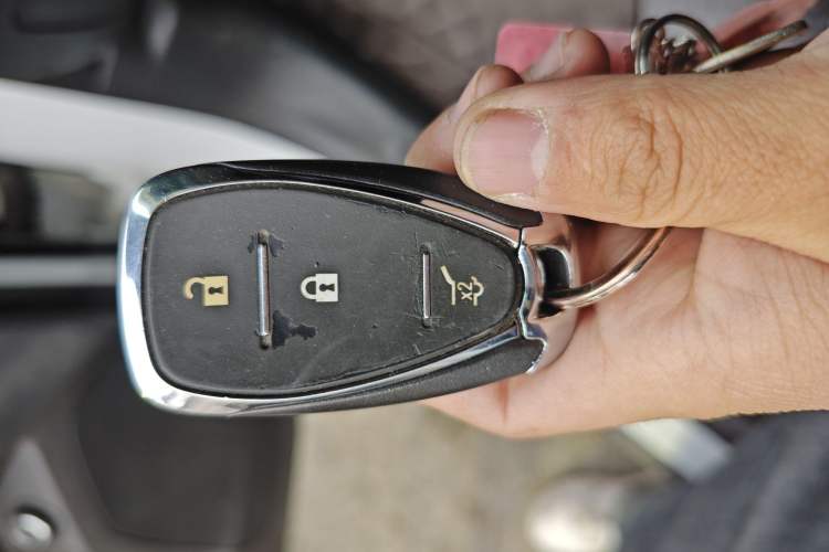 Used Chevrolet Seeker 2022 1.5T CVT Trendy Smart Edition Vehicle Key
