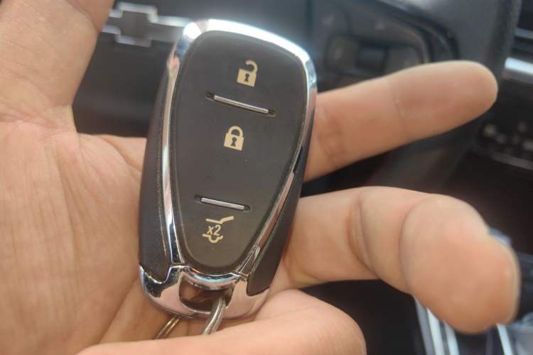 Used Chevrolet Seeker 2022 1.5T CVT RS Honeycomb Edition Vehicle Key
