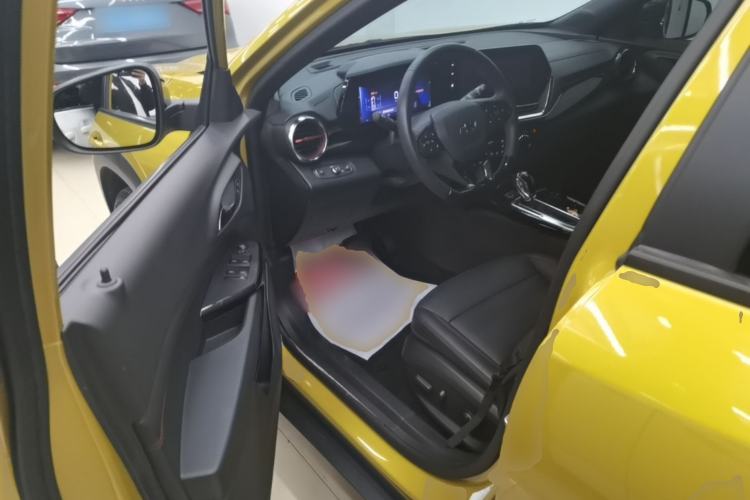 Used Chevrolet Seeker 2022 1.5T CVT RS Bee Wave Edition Driver Seat