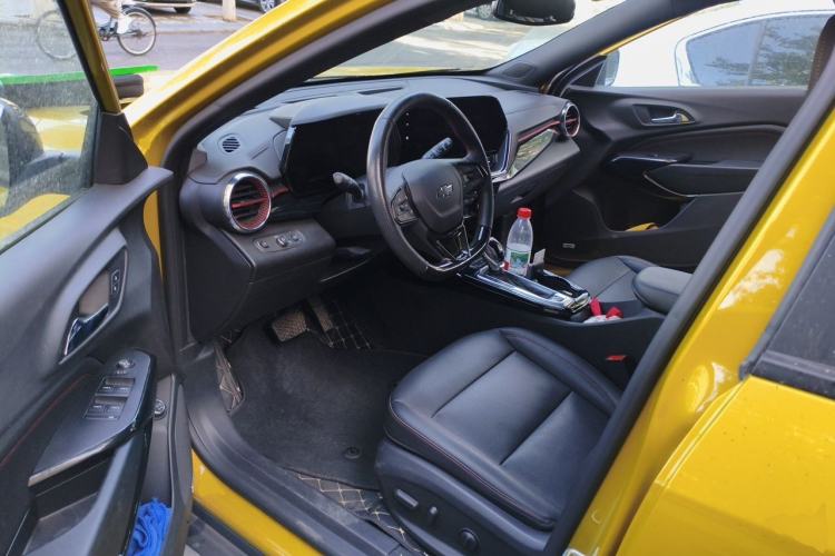 Used Chevrolet Seeker 2022 1.5T CVT RS Bee Wave Edition Driver Seat
