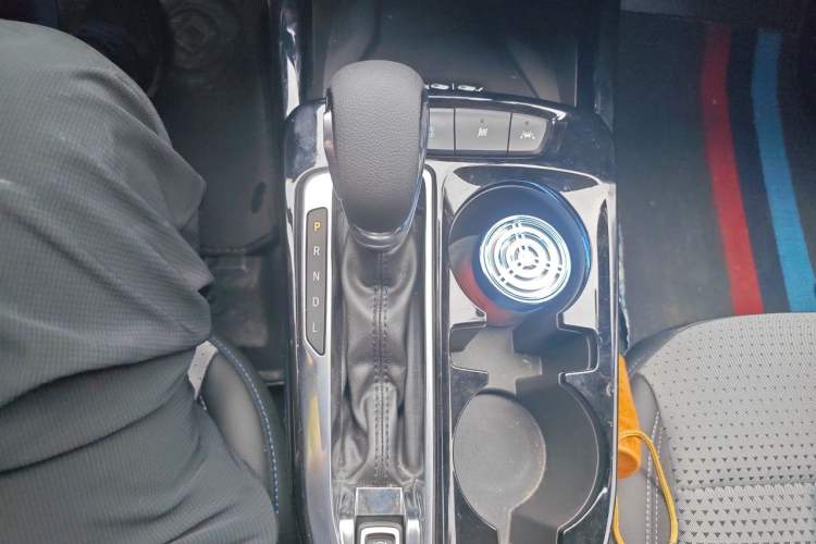 Used Chevrolet Seeker 2022 1.5T CVT Trendy Edition Gear Lever