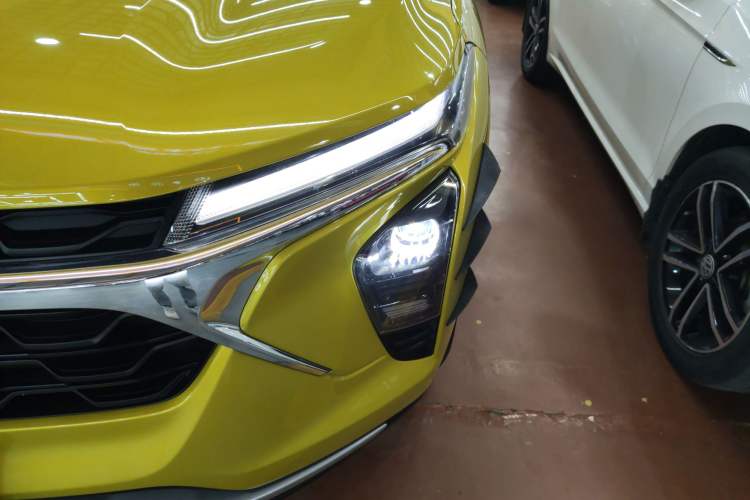 Used Chevrolet Seeker 2022 1.5T CVT Trendy Smart Edition Left Front Headlight