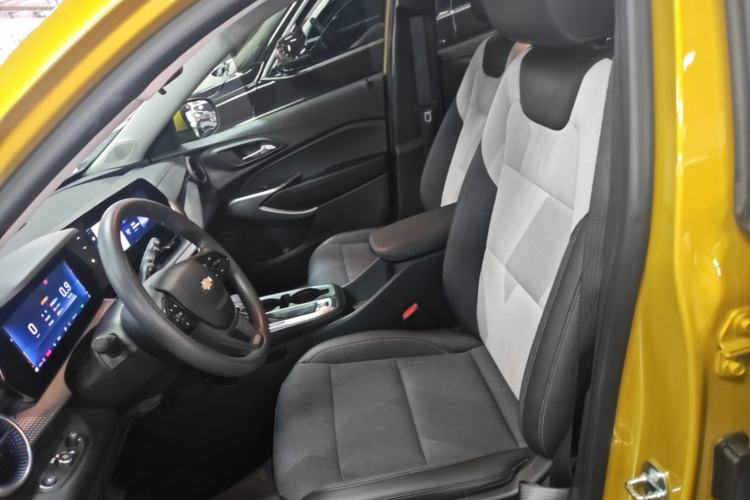 Used Chevrolet Seeker 2022 1.5T CVT Trend-Setting Edition Left Front Seat