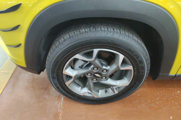 Used Chevrolet Seeker 2022 1.5T CVT Trendy Smart Edition Left Front Wheel Hub
