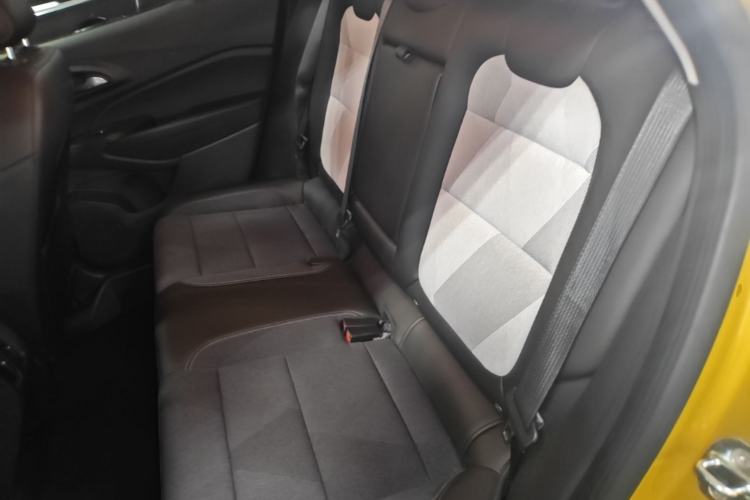 Used Chevrolet Seeker 2022 1.5T CVT Trend-Setting Edition Left Rear Seat