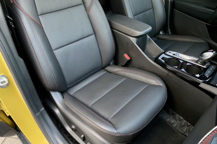 Used Chevrolet Seeker 2022 1.5T CVT RS Bee Wave Edition Right Front Seat