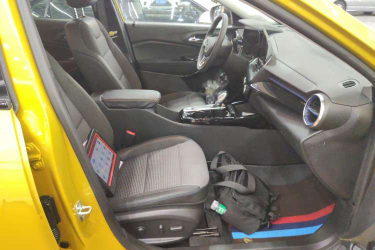 Used Chevrolet Seeker 2022 1.5T CVT Trendy Smart Edition Right Front Seat
