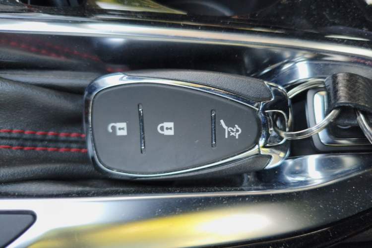 Used Chevrolet Seeker 2022 1.5T CVT RS Bee Wave Edition Vehicle Key