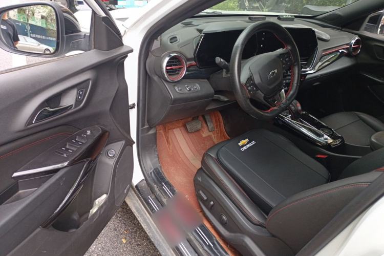Used Chevrolet Seeker 2023 1.5T CVT Redline Blackhawk Edition Driver Seat