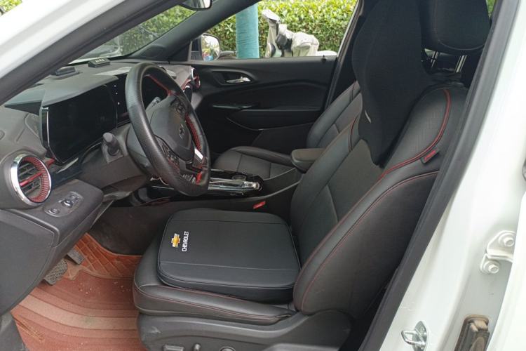 Used Chevrolet Seeker 2023 1.5T CVT Redline Blackhawk Edition Left Front Seat